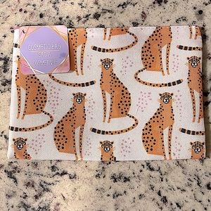 Simple Canvas Cosmetic Bag With Cheetah Print